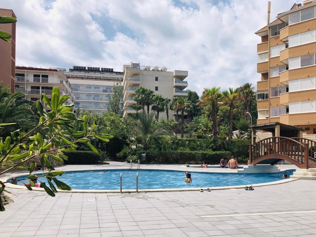 סאלו Apartamento Centrico Con Piscina מראה חיצוני תמונה